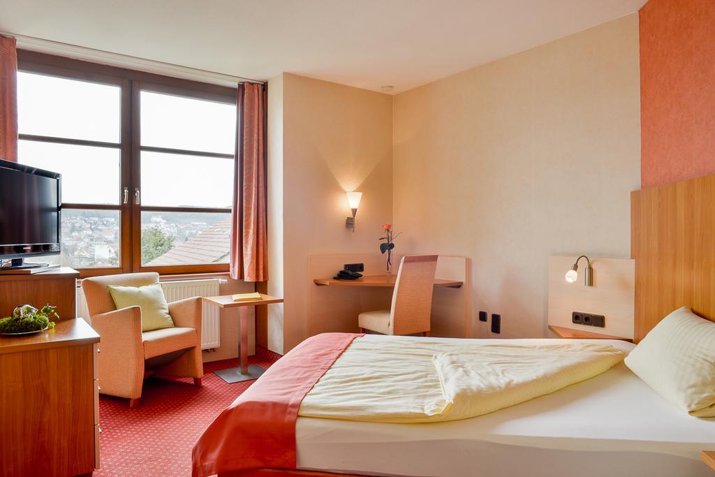 Hotel Am Brenner Tauberbischofsheim Exterior photo